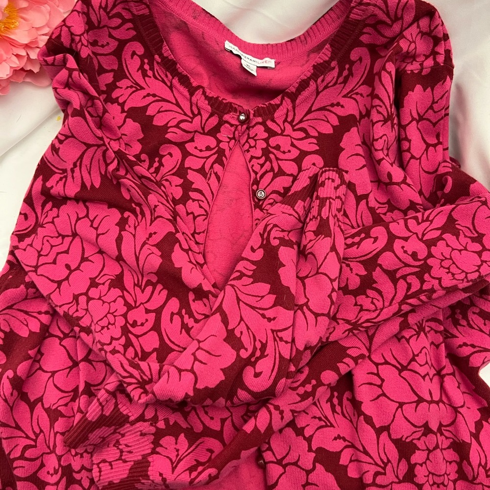 Isaac Mizrahi Live, XL. Pearlised Button down sweater, 3/4 sleeve.
